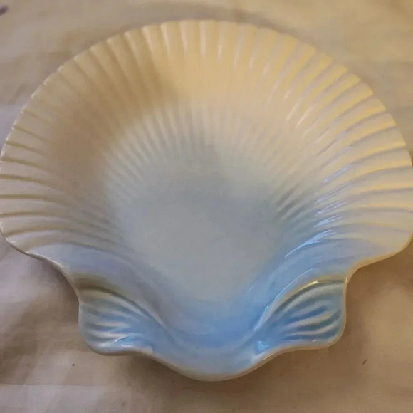 Olfaire large white with blue shell bowl - Picture 1 of 9